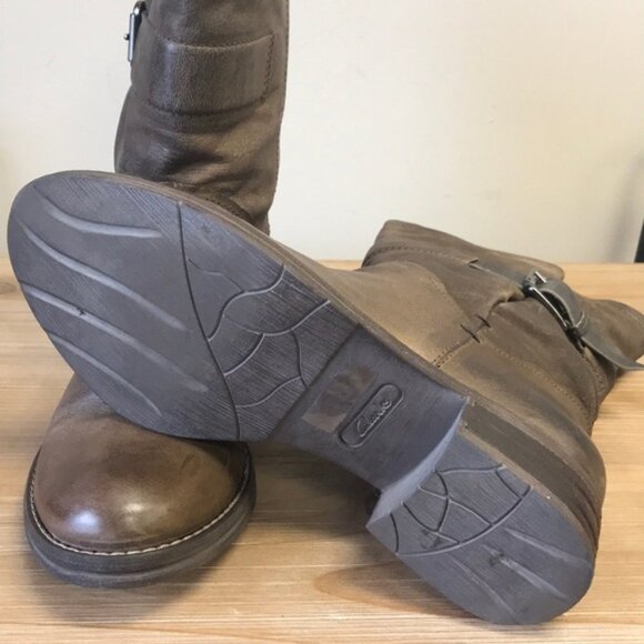 Clarks Women's Mezze Game Comfort Pull On Fashion - Picture 7 of 7